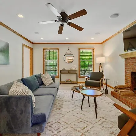Villa Large Groups,King Bed,Tvs, Kids Essentials, Office, Grill, Crib, In Bond Park ,Pnc Arena